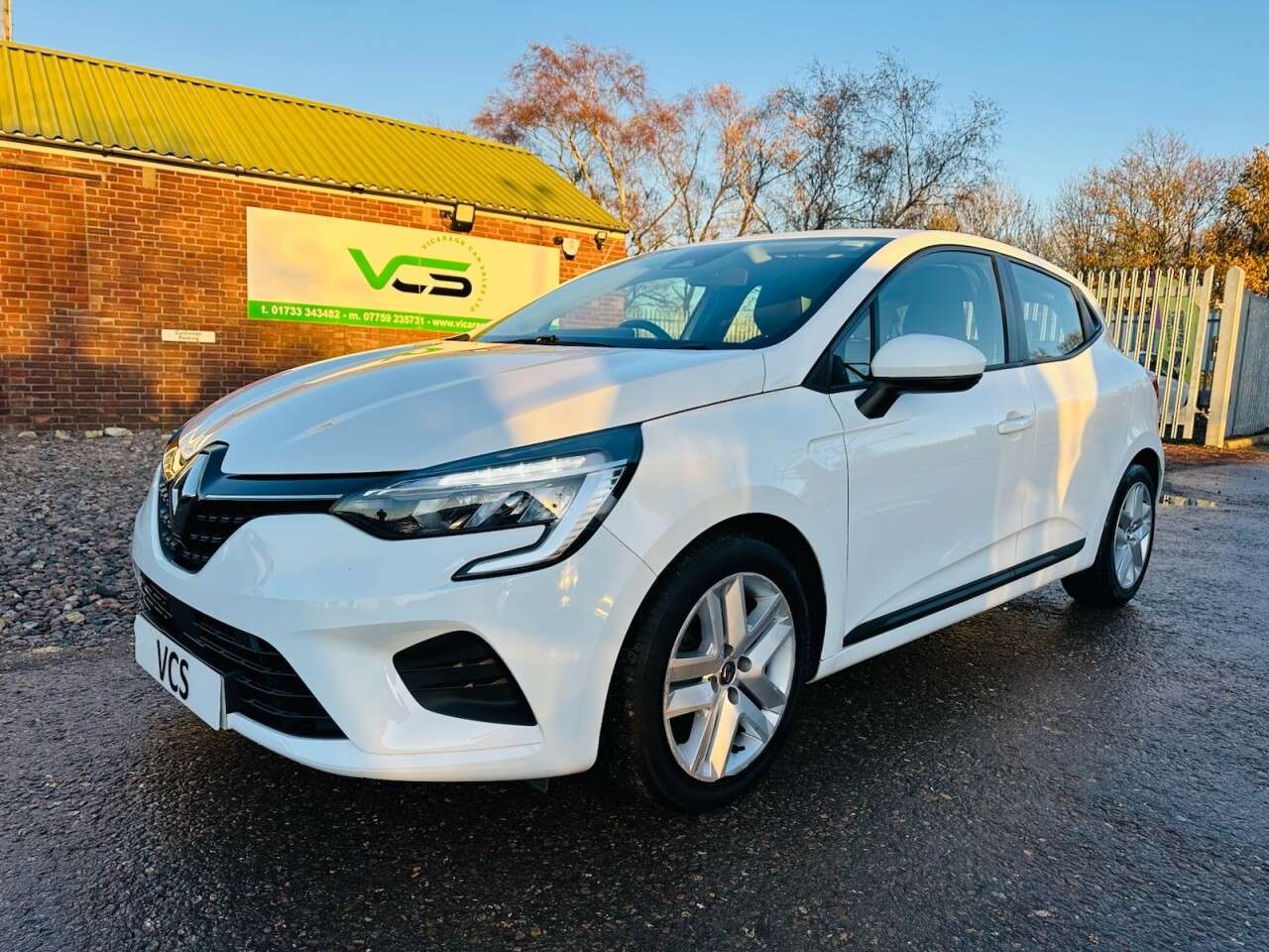 2021 RENAULT CLIO 2021 RENAULT CLIO