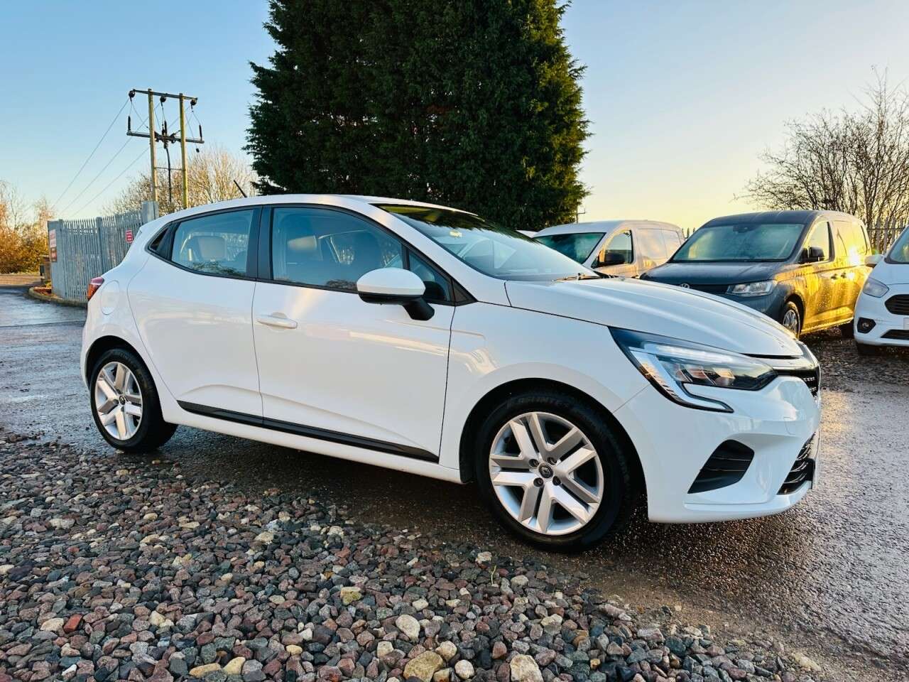 2021 RENAULT CLIO 2021 RENAULT CLIO