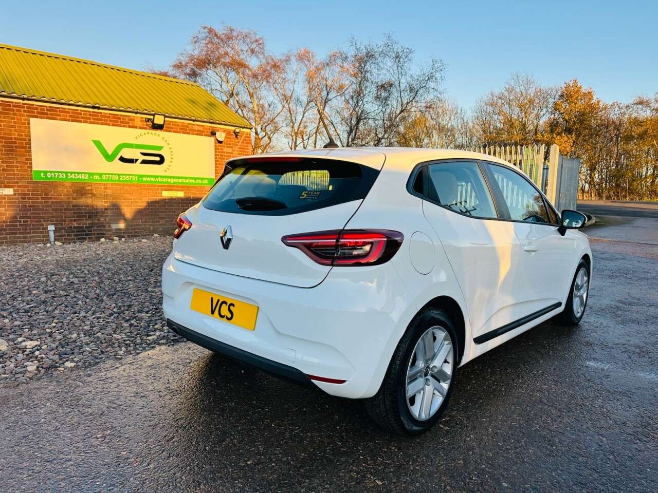 2021 RENAULT CLIO 2021 RENAULT CLIO