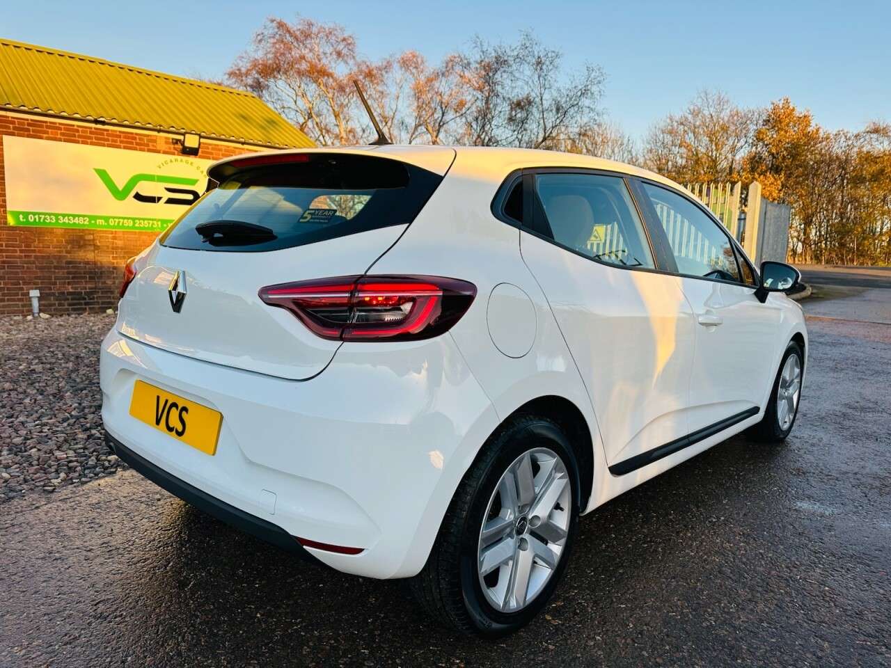 2021 RENAULT CLIO 2021 RENAULT CLIO