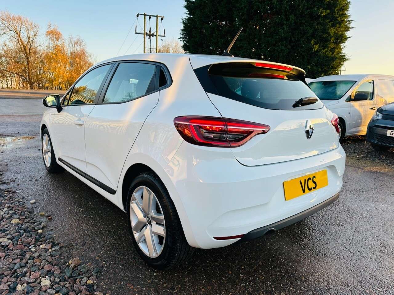 2021 RENAULT CLIO 2021 RENAULT CLIO