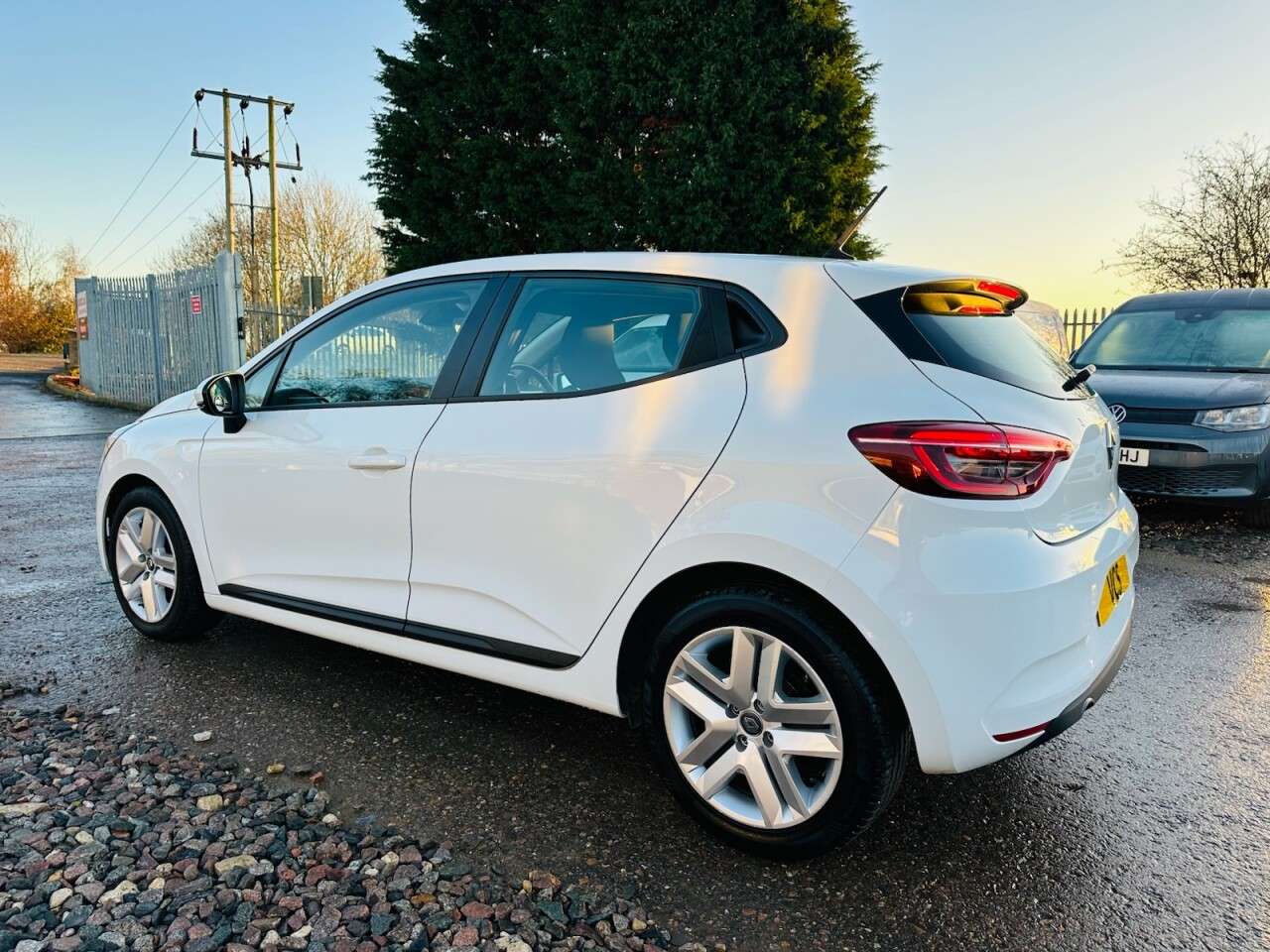 2021 RENAULT CLIO 2021 RENAULT CLIO