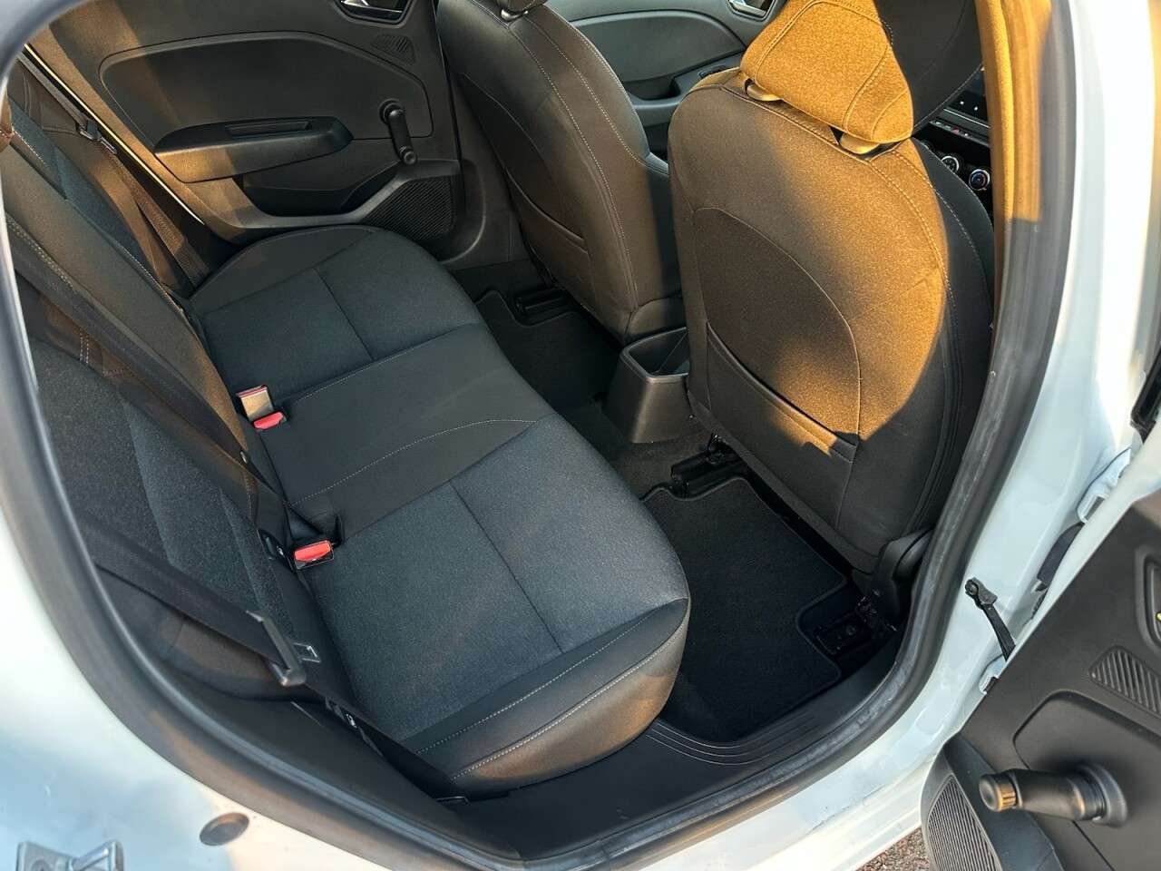 2021 RENAULT CLIO 2021 RENAULT CLIO