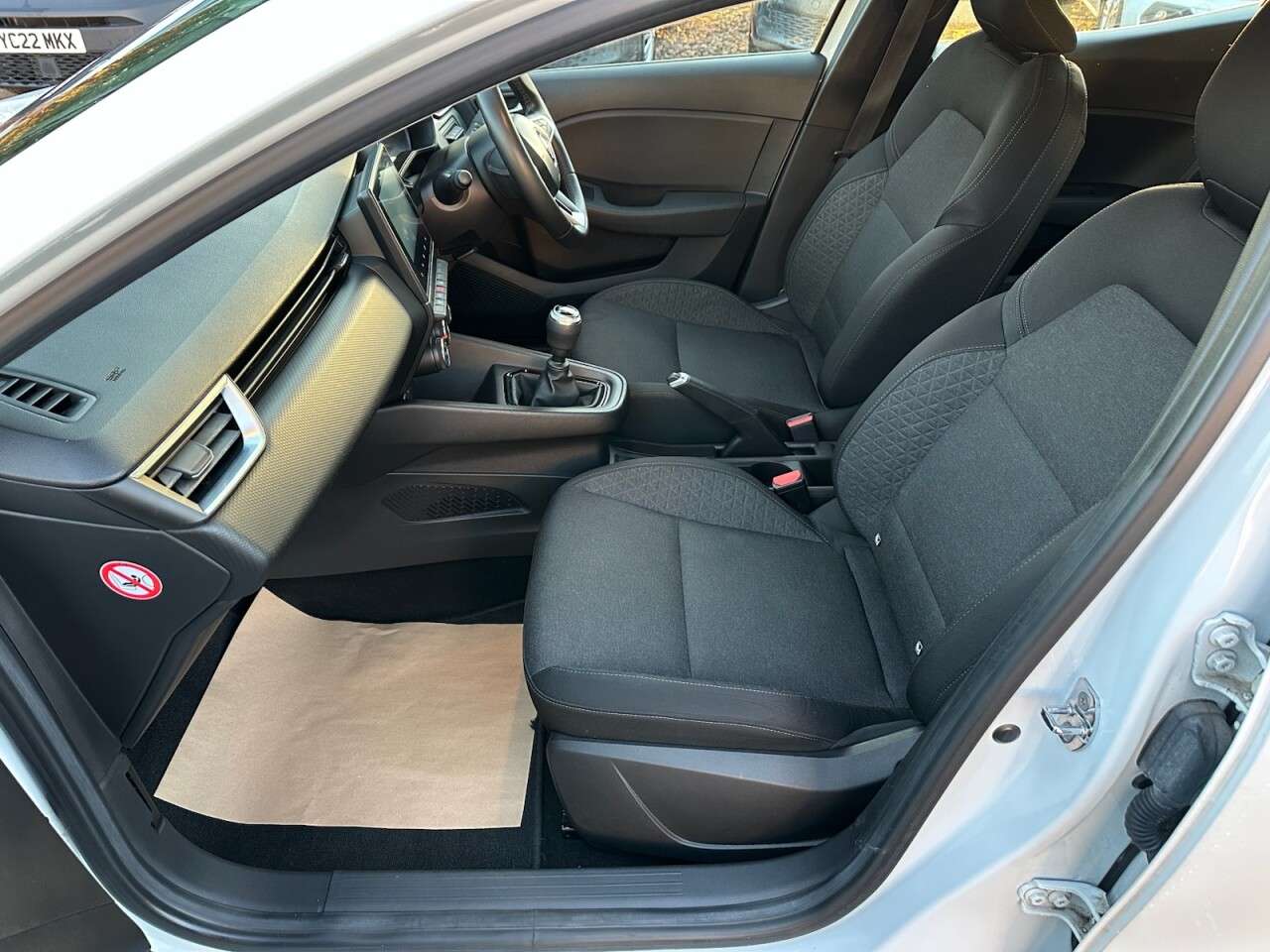 2021 RENAULT CLIO 2021 RENAULT CLIO