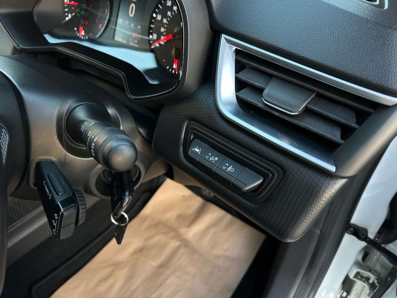 2021 RENAULT CLIO 2021 RENAULT CLIO