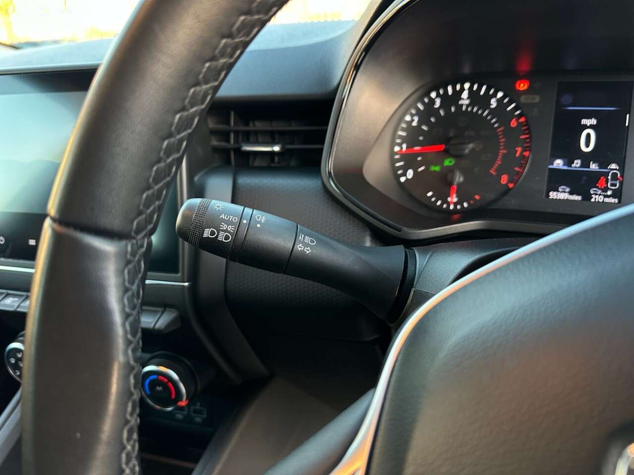 2021 RENAULT CLIO 2021 RENAULT CLIO