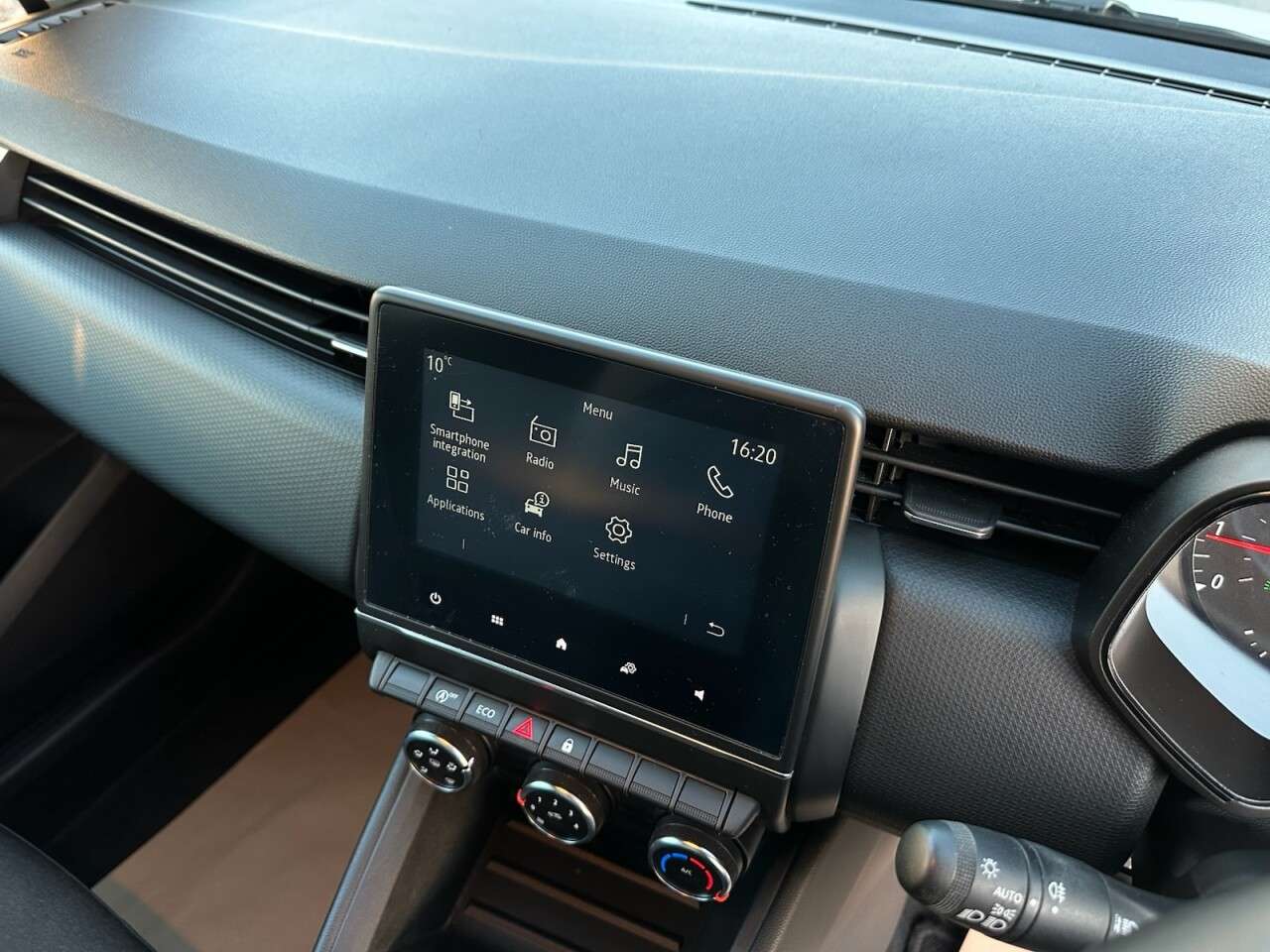 2021 RENAULT CLIO 2021 RENAULT CLIO