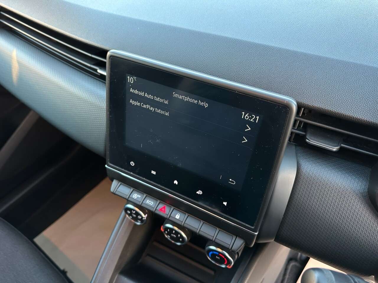 2021 RENAULT CLIO 2021 RENAULT CLIO