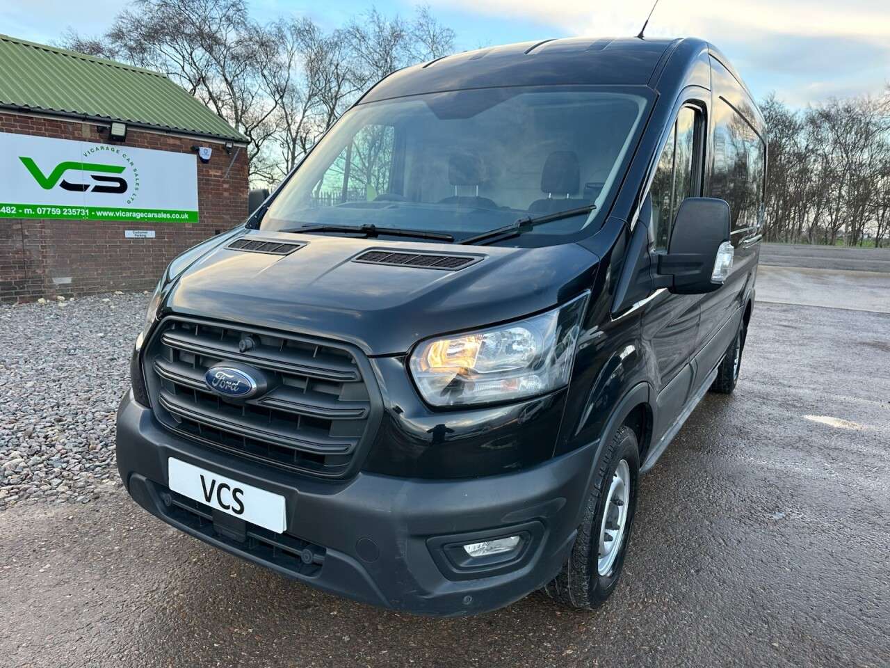 A 2020 FORD TRANSIT 2.0 350 EcoBlue Leader Panel Van 5dr Diesel Manual FWD L3 H2 Euro 6 (s/s) ( A 2020 FORD TRANSIT 2.0 350 EcoBlue Leader Panel Van 5dr Diesel Manual FWD L3 H2 Euro 6 (s/s) (