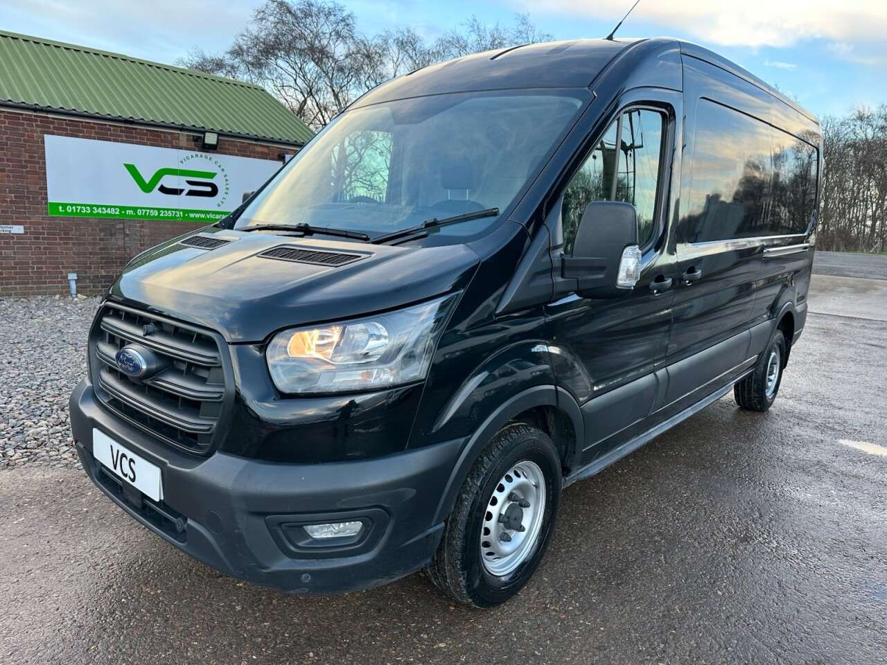 A 2020 FORD TRANSIT 2.0 350 EcoBlue Leader Panel Van 5dr Diesel Manual FWD L3 H2 Euro 6 (s/s) ( A 2020 FORD TRANSIT 2.0 350 EcoBlue Leader Panel Van 5dr Diesel Manual FWD L3 H2 Euro 6 (s/s) (