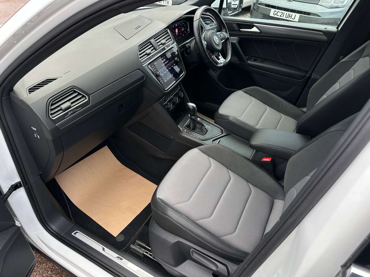 2019 VOLKSWAGEN TIGUAN 2019 VOLKSWAGEN TIGUAN