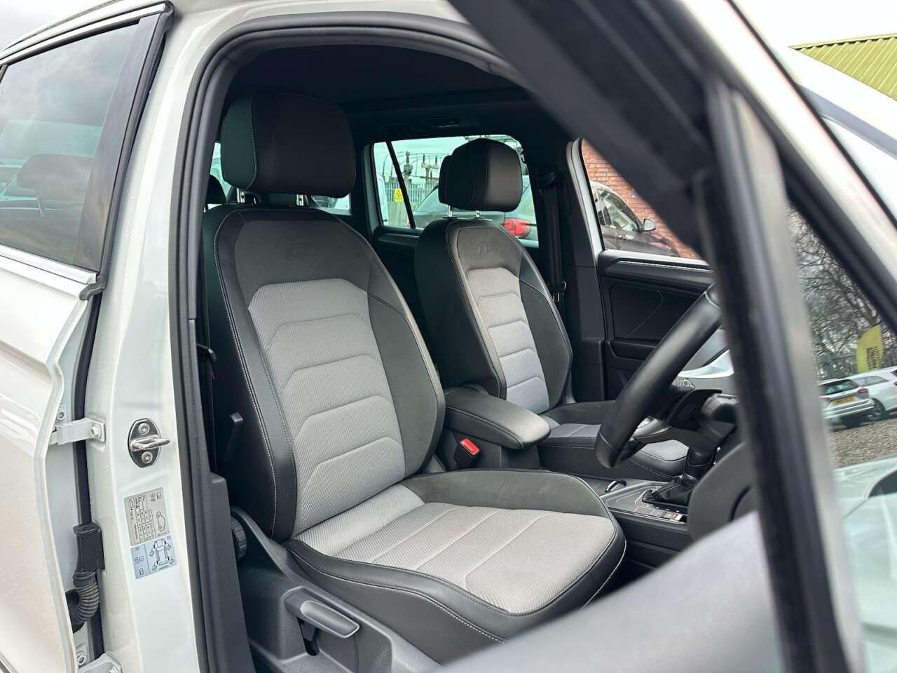 2019 VOLKSWAGEN TIGUAN 2019 VOLKSWAGEN TIGUAN