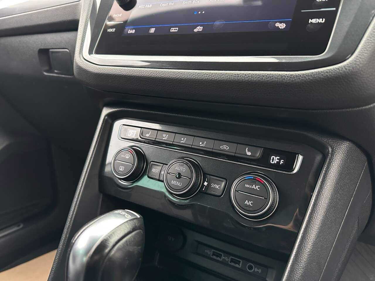 2019 VOLKSWAGEN TIGUAN 2019 VOLKSWAGEN TIGUAN