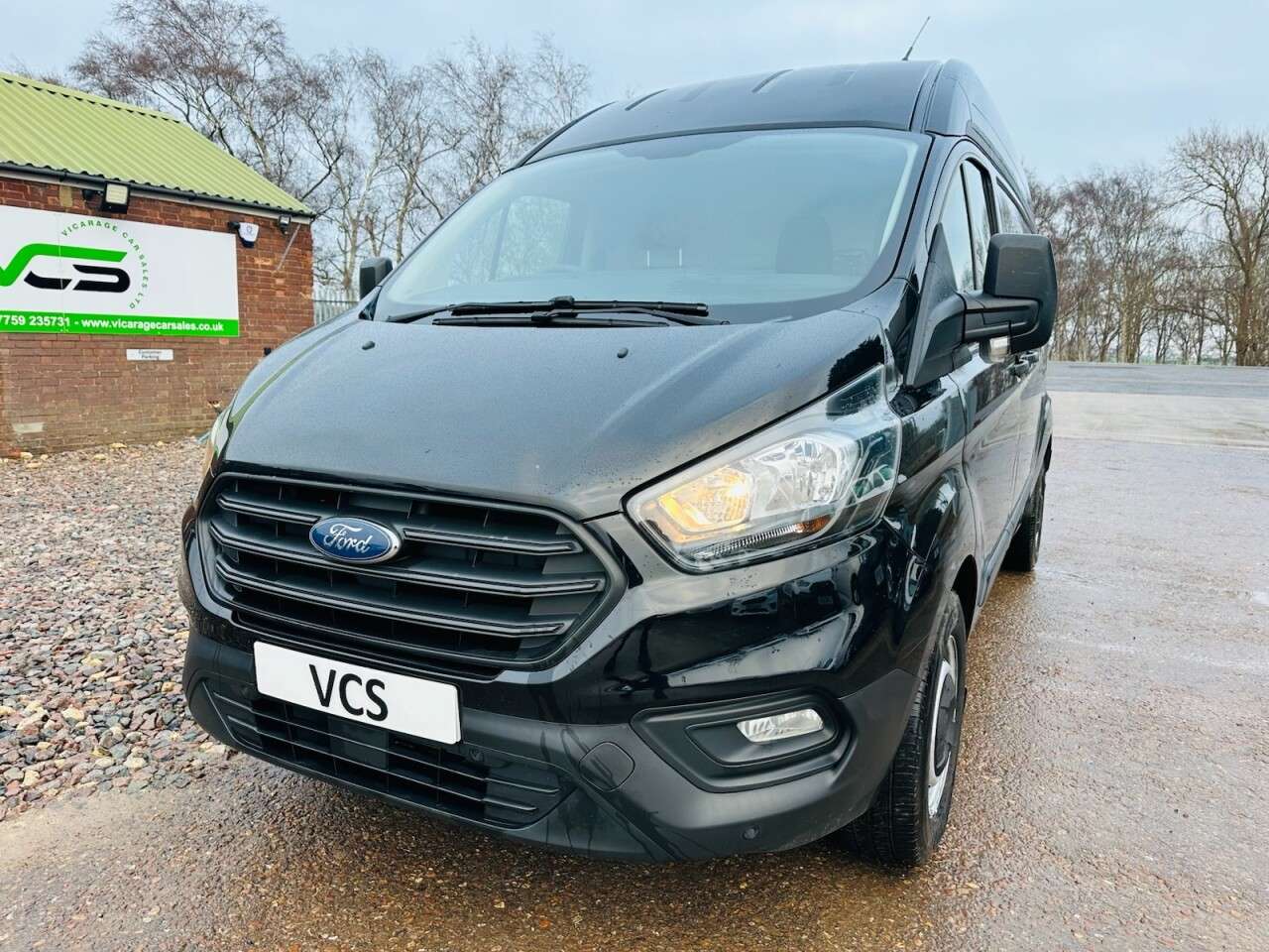 A 2018 FORD TRANSIT CUSTOM 2.0 320 EcoBlue Panel Van 5dr Diesel Manual L2 H2 Euro 6 (105 ps) A 2018 FORD TRANSIT CUSTOM 2.0 320 EcoBlue Panel Van 5dr Diesel Manual L2 H2 Euro 6 (105 ps)