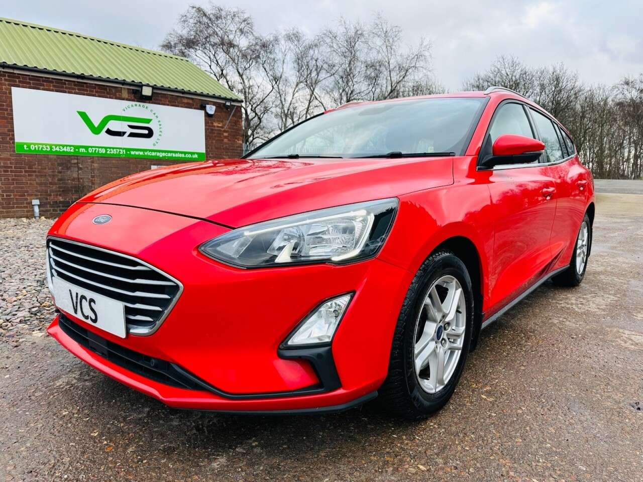 A 2022 FORD FOCUS 1.0T EcoBoost Zetec Edition Estate 5dr Petrol Manual Euro 6 (s/s) (125 ps) A 2022 FORD FOCUS 1.0T EcoBoost Zetec Edition Estate 5dr Petrol Manual Euro 6 (s/s) (125 ps)