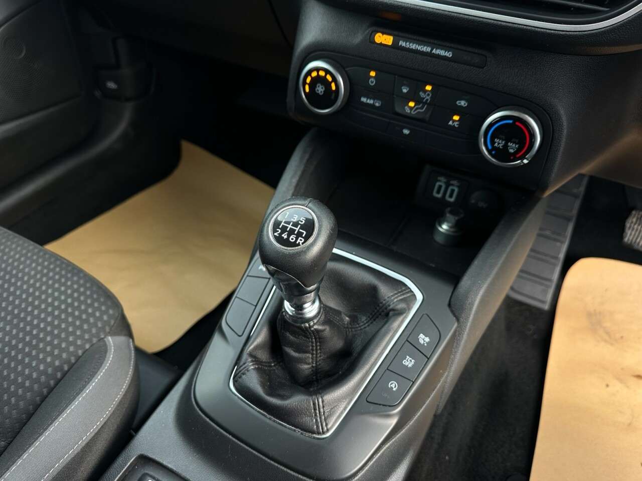 2022 FORD FOCUS 2022 FORD FOCUS