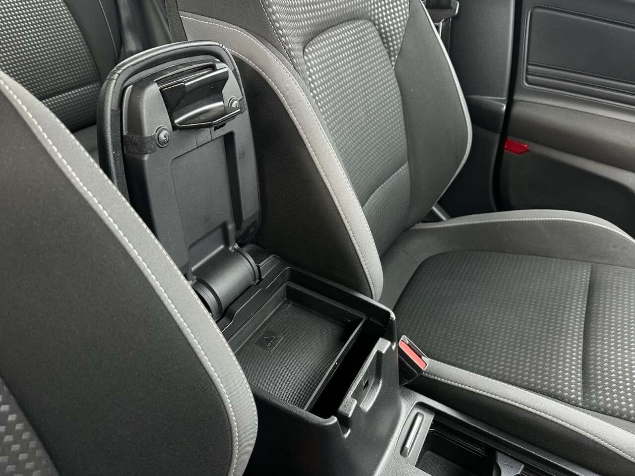 2022 FORD FOCUS 2022 FORD FOCUS