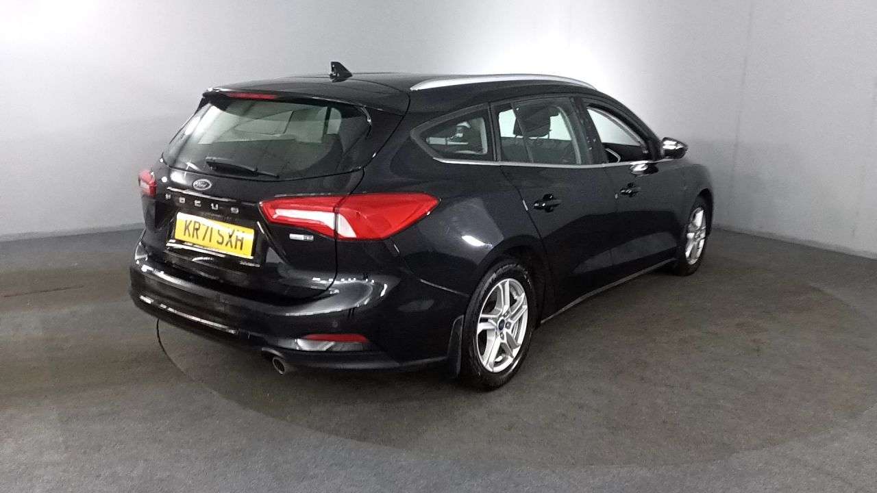 A 2021 FORD FOCUS 1.0T EcoBoost Zetec Edition Estate 5dr Petrol Manual Euro 6 (s/s) (125 ps) A 2021 FORD FOCUS 1.0T EcoBoost Zetec Edition Estate 5dr Petrol Manual Euro 6 (s/s) (125 ps)
