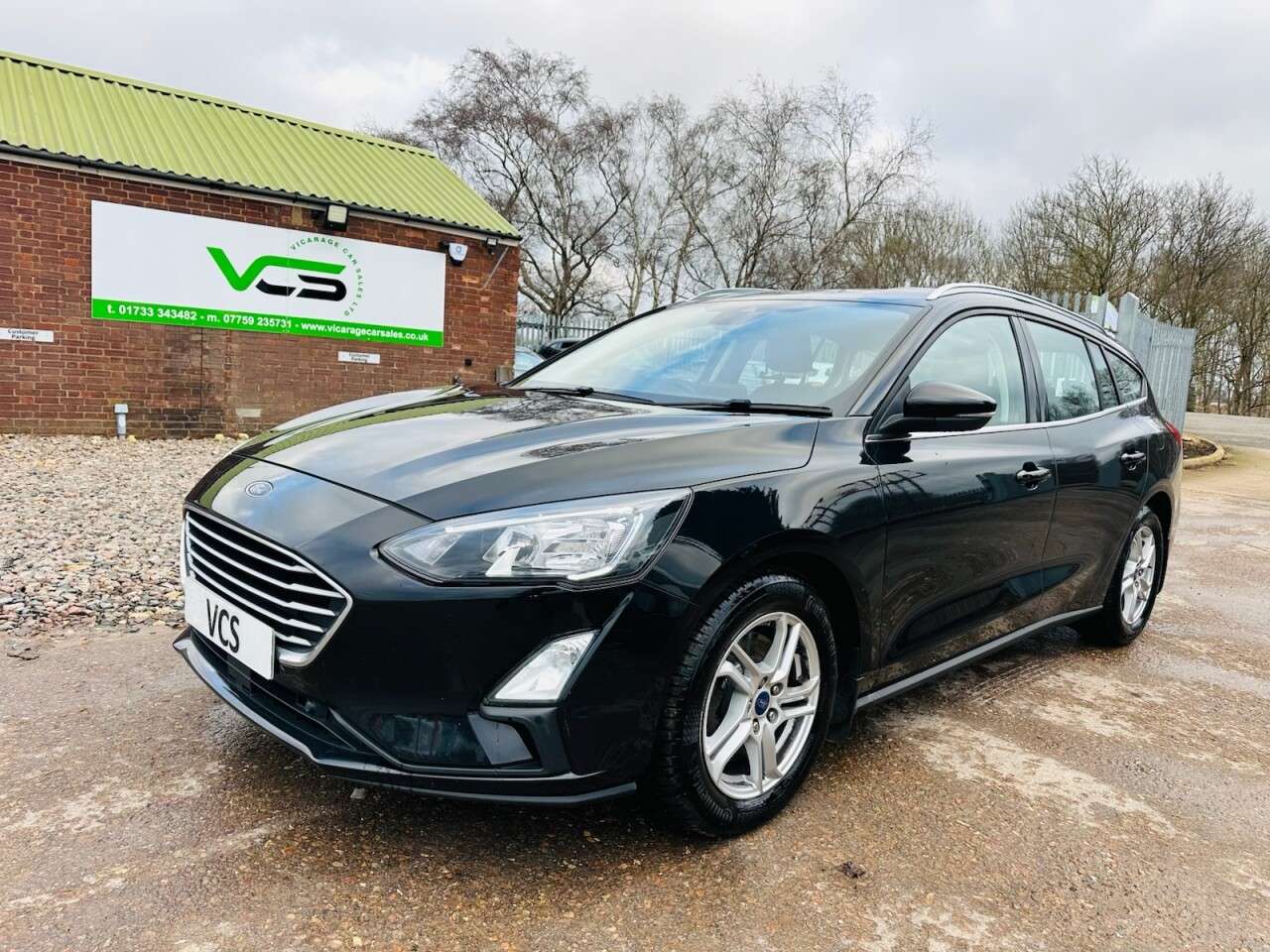 A 2021 FORD FOCUS 1.0T EcoBoost Zetec Edition Estate 5dr Petrol Manual Euro 6 (s/s) (125 ps) A 2021 FORD FOCUS 1.0T EcoBoost Zetec Edition Estate 5dr Petrol Manual Euro 6 (s/s) (125 ps)