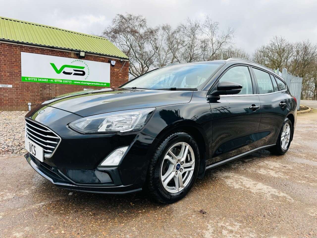 A 2021 FORD FOCUS 1.0T EcoBoost Zetec Edition Estate 5dr Petrol Manual Euro 6 (s/s) (125 ps) A 2021 FORD FOCUS 1.0T EcoBoost Zetec Edition Estate 5dr Petrol Manual Euro 6 (s/s) (125 ps)
