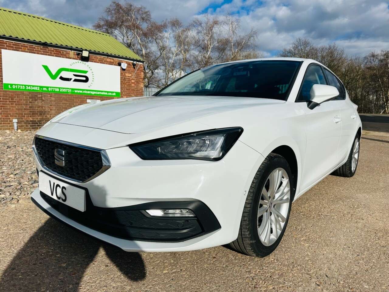 A 2021 SEAT LEON 1.0 TSI EVO SE Dynamic Hatchback 5dr Petrol Manual Euro 6 (s/s) (110 ps) A 2021 SEAT LEON 1.0 TSI EVO SE Dynamic Hatchback 5dr Petrol Manual Euro 6 (s/s) (110 ps)