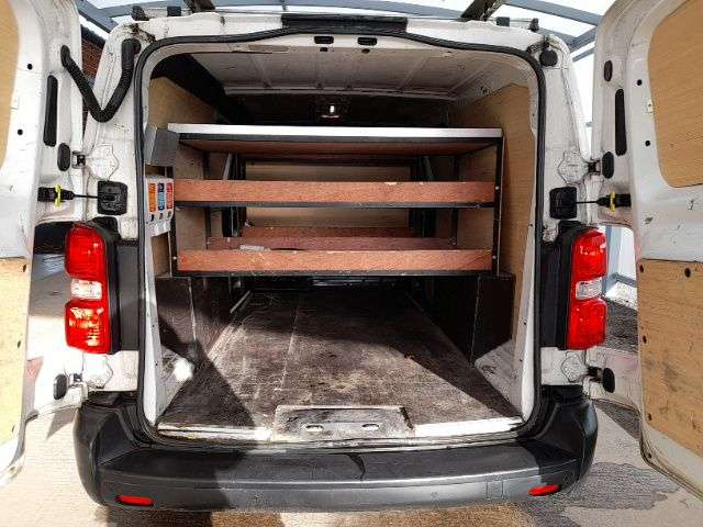 A 2019 PEUGEOT EXPERT 2.0 BlueHDi 1400 Professional Long Panel Van 6dr Diesel Manual LWB Euro 6 ( A 2019 PEUGEOT EXPERT 2.0 BlueHDi 1400 Professional Long Panel Van 6dr Diesel Manual LWB Euro 6 (