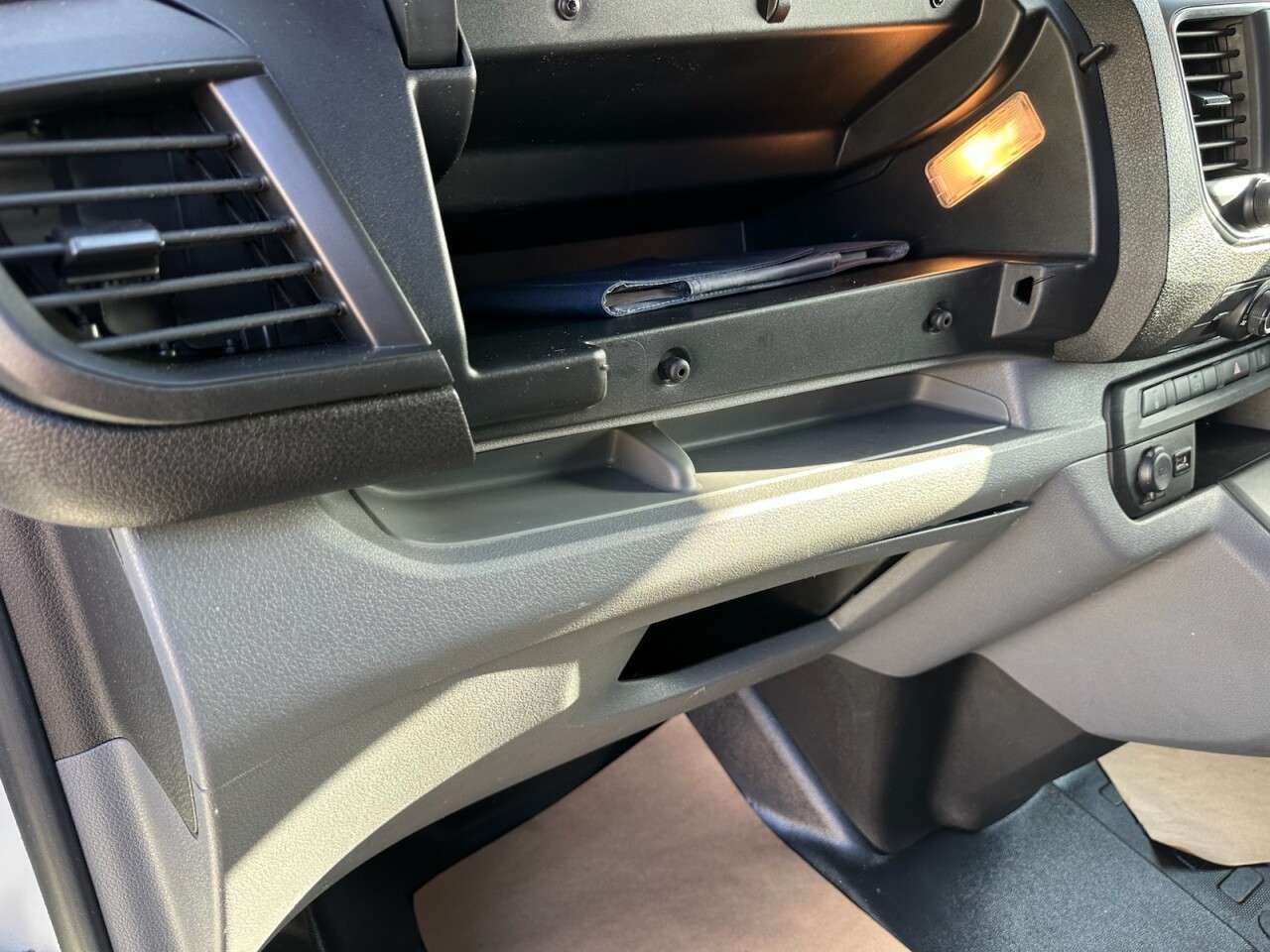 2019 PEUGEOT EXPERT 2019 PEUGEOT EXPERT