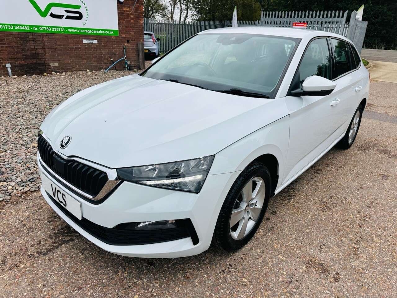 A 2019 SKODA SCALA 1.0 TSI SE Hatchback 5dr Petrol Manual Euro 6 (s/s) (95 ps) A 2019 SKODA SCALA 1.0 TSI SE Hatchback 5dr Petrol Manual Euro 6 (s/s) (95 ps)