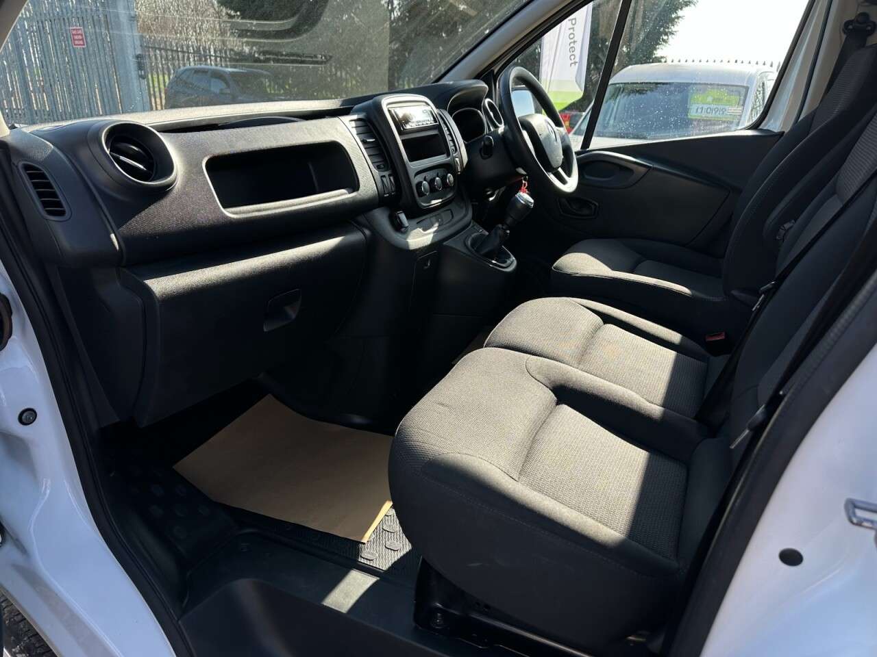 2021 RENAULT TRAFIC 2021 RENAULT TRAFIC