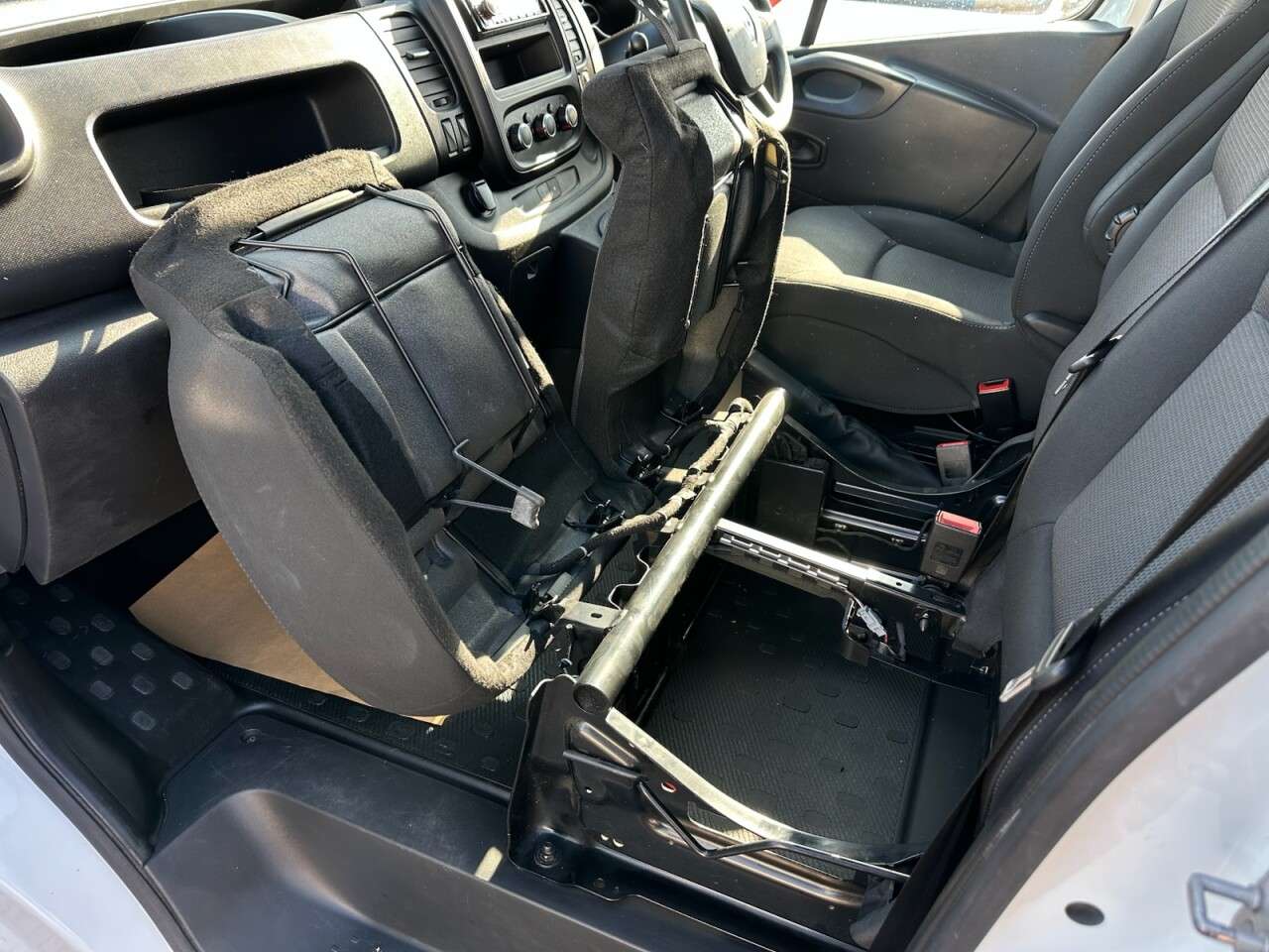 2021 RENAULT TRAFIC 2021 RENAULT TRAFIC