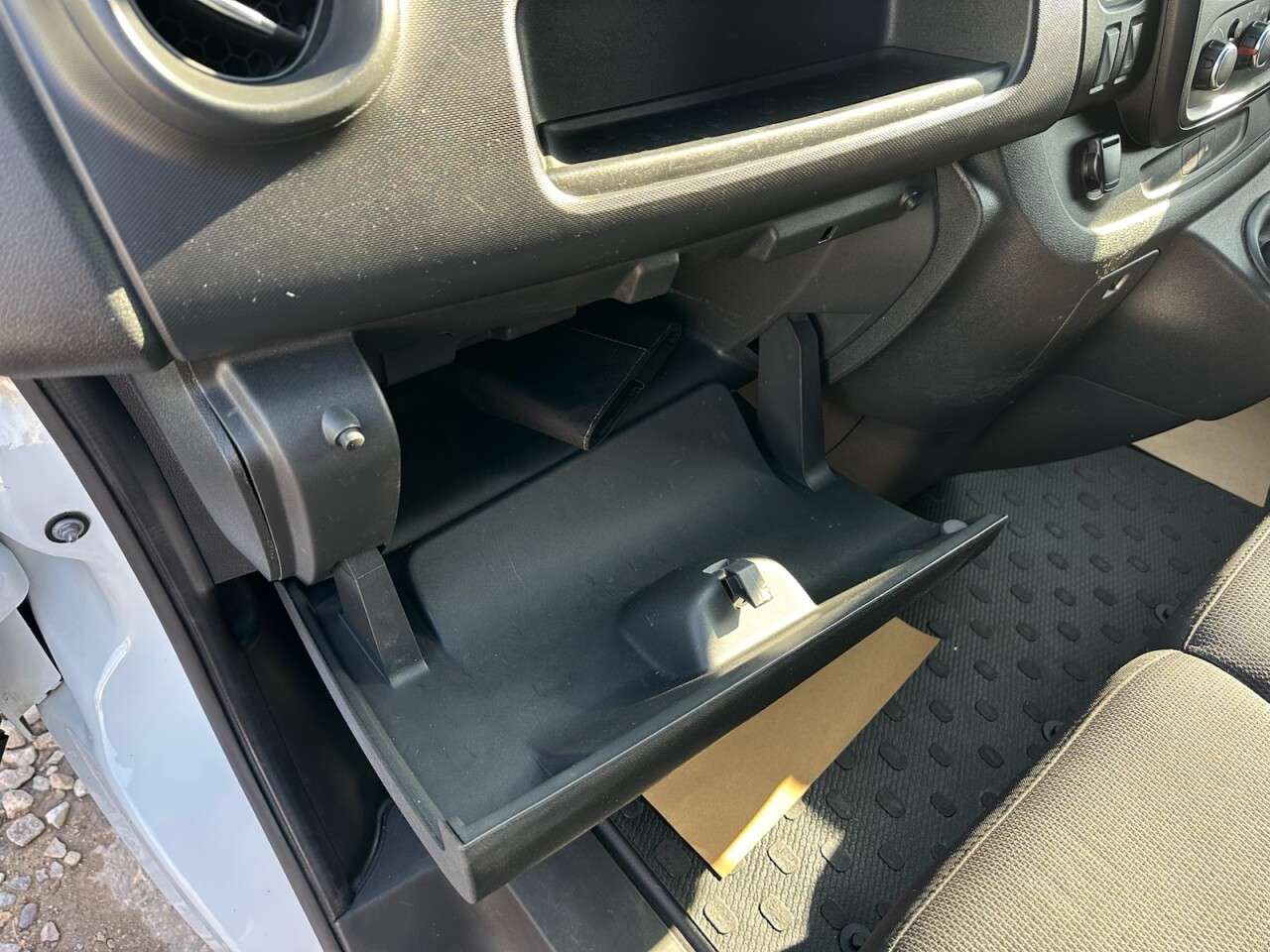 2021 RENAULT TRAFIC 2021 RENAULT TRAFIC