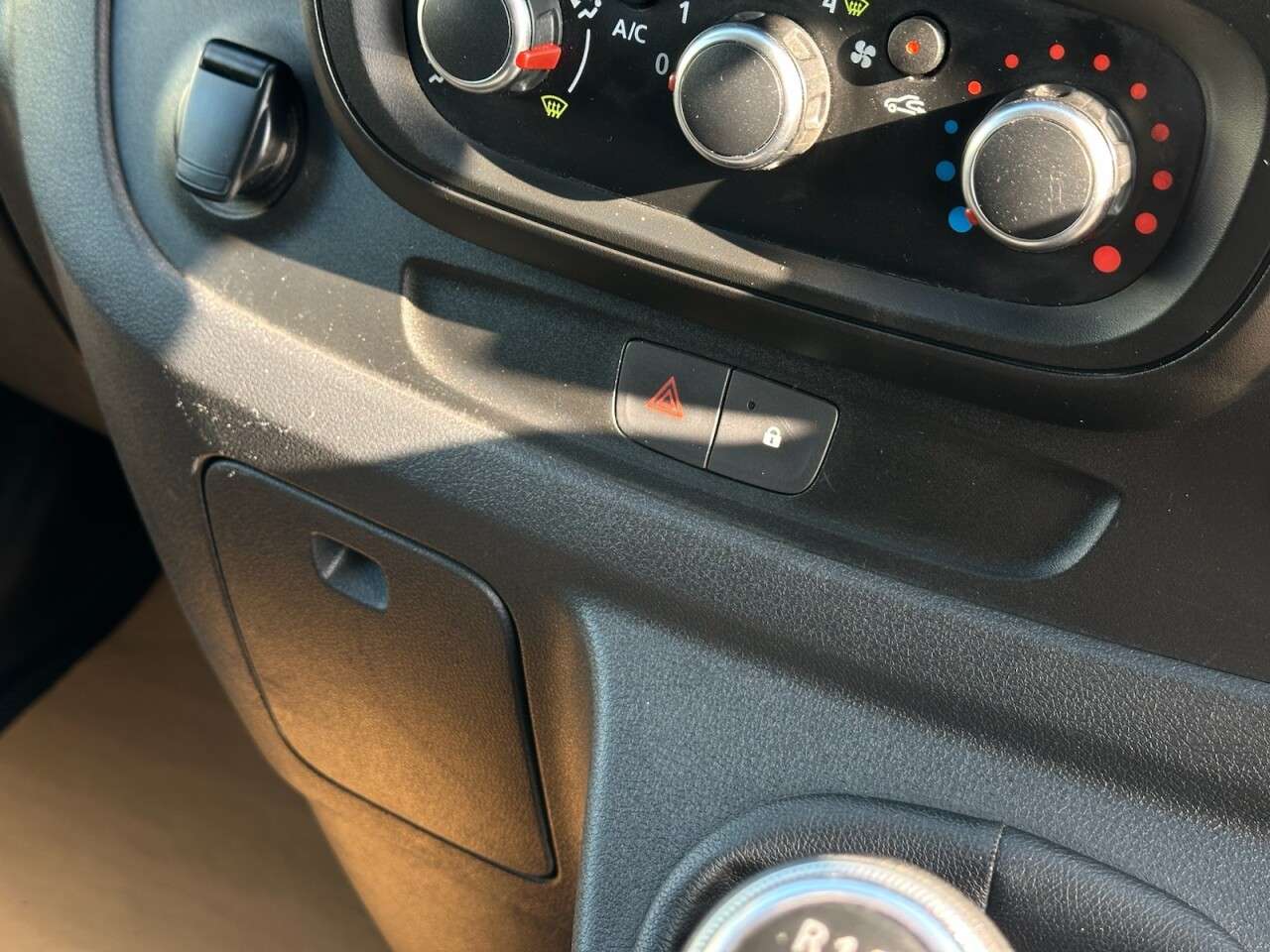 2021 RENAULT TRAFIC 2021 RENAULT TRAFIC