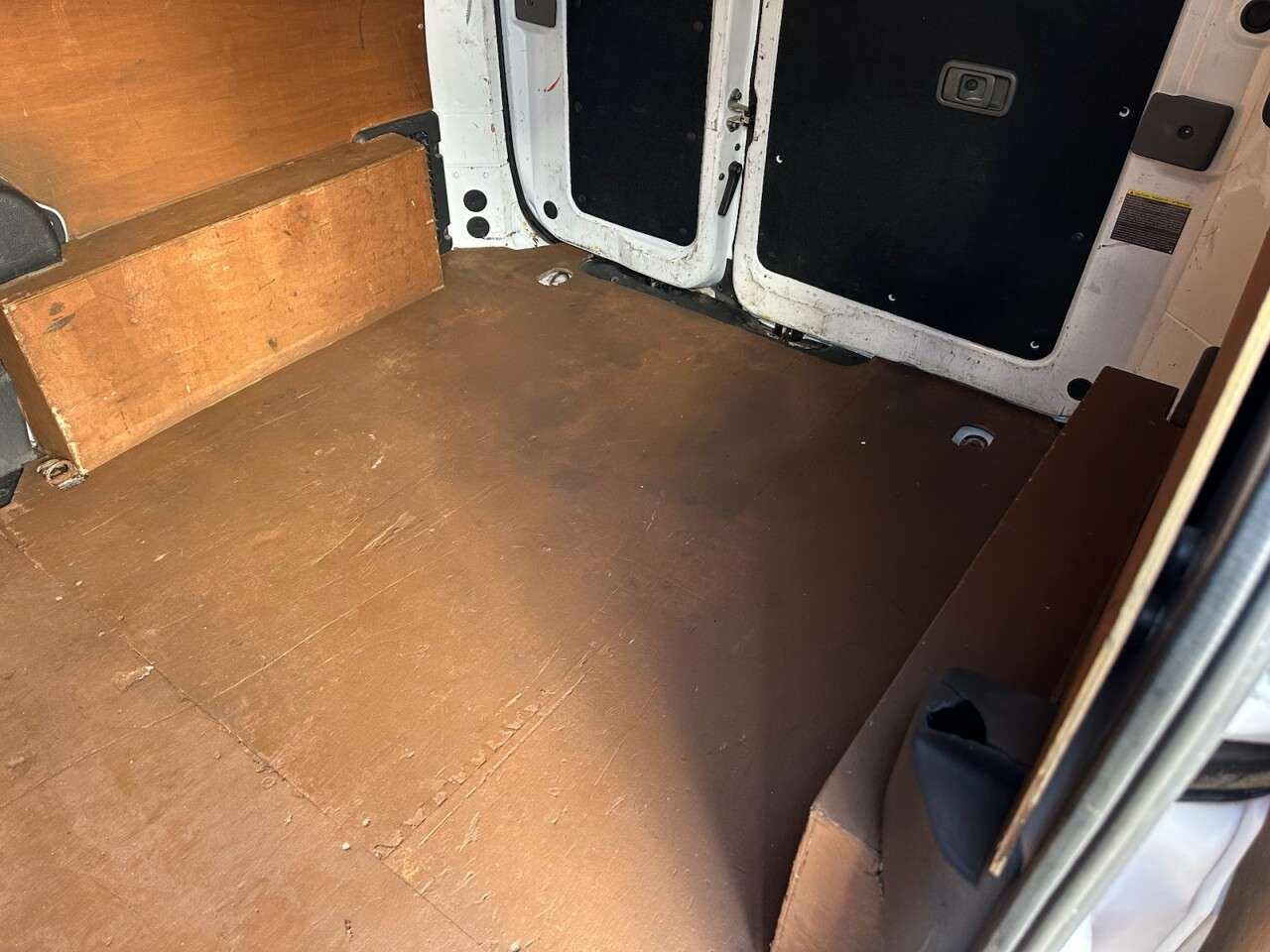 2015 NISSAN E-NV200 2015 NISSAN E-NV200