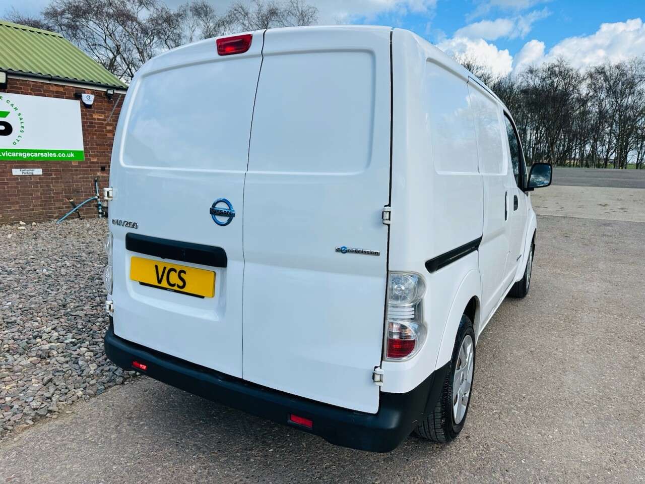 2015 NISSAN E-NV200 2015 NISSAN E-NV200