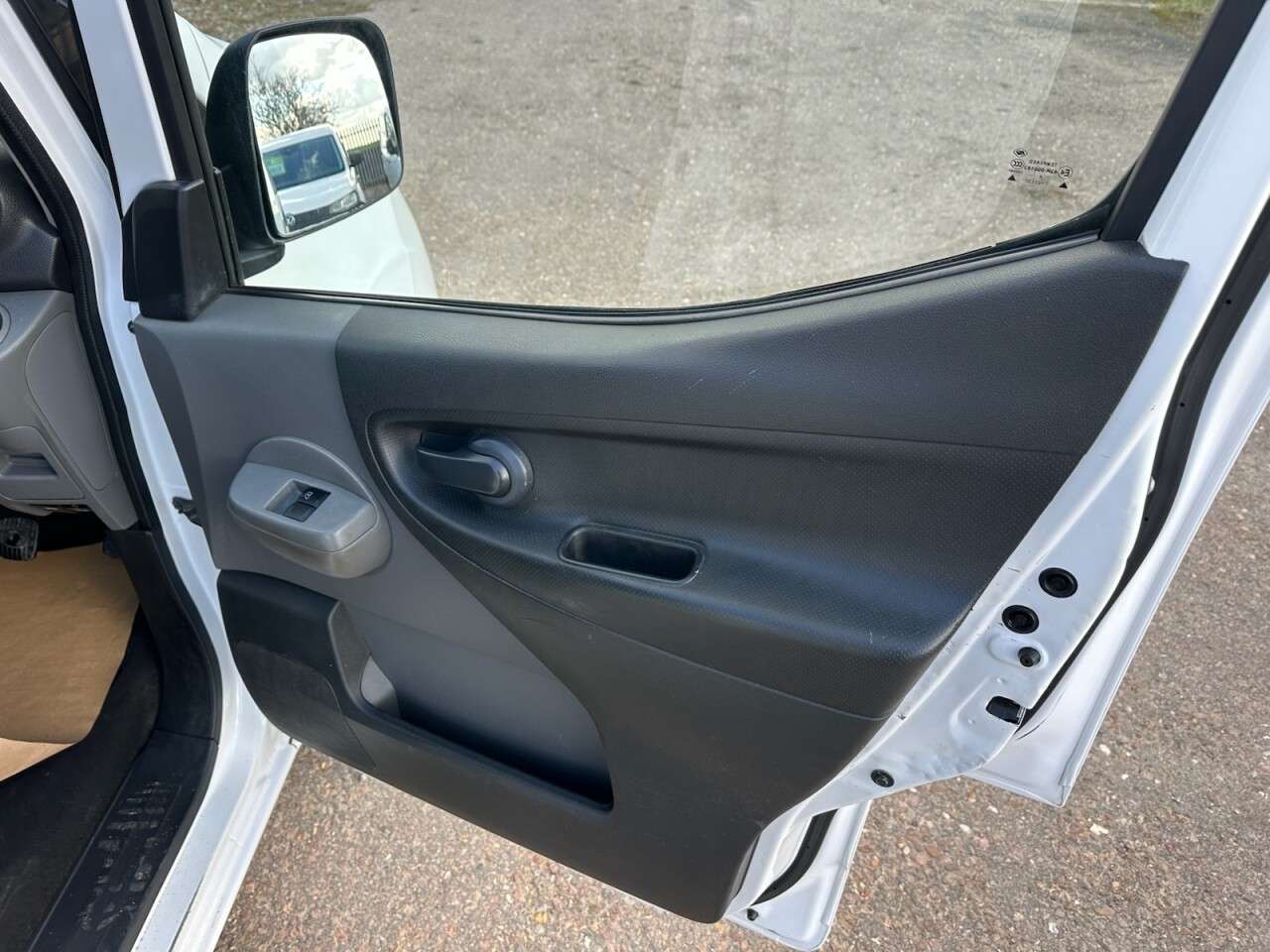 2015 NISSAN E-NV200 2015 NISSAN E-NV200