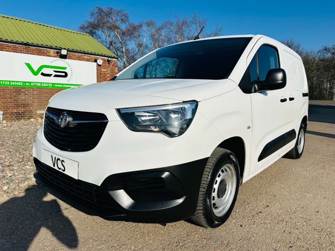 A 2019 VAUXHALL COMBO 1.5 Turbo D 2000 Edition Panel Van 4dr Diesel Manual L1 H1 Euro 6 (s/s) (10 A 2019 VAUXHALL COMBO 1.5 Turbo D 2000 Edition Panel Van 4dr Diesel Manual L1 H1 Euro 6 (s/s) (10