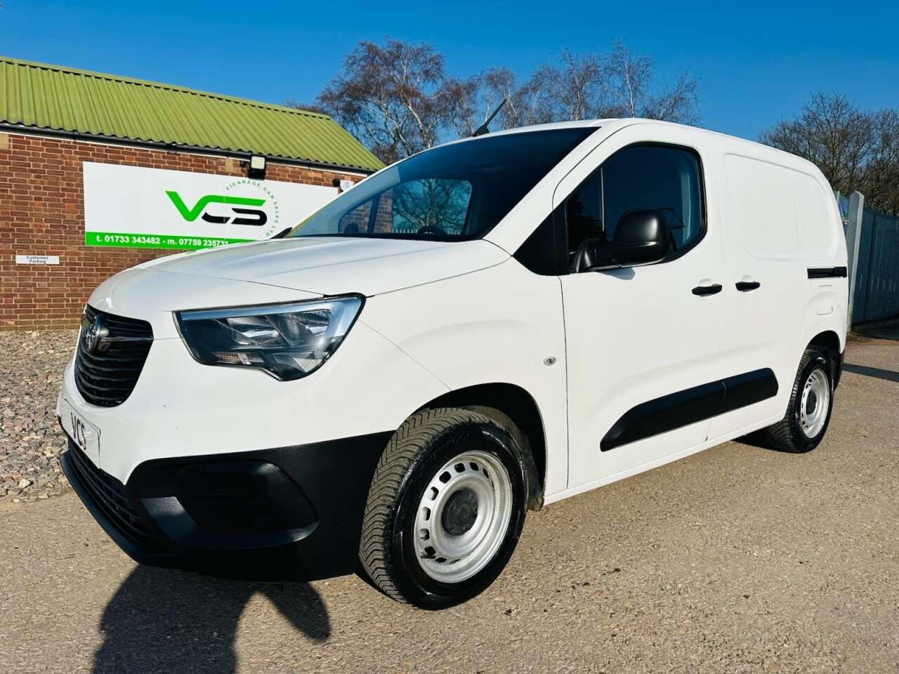 A 2019 VAUXHALL COMBO 1.5 Turbo D 2000 Edition Panel Van 4dr Diesel Manual L1 H1 Euro 6 (s/s) (10 A 2019 VAUXHALL COMBO 1.5 Turbo D 2000 Edition Panel Van 4dr Diesel Manual L1 H1 Euro 6 (s/s) (10
