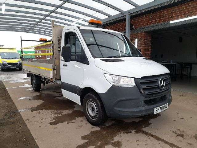A 2021 MERCEDES-BENZ SPRINTER 2.0 315 CDI Progressive Chassis Cab 2dr Diesel Manual RWD L3 Euro 6 (s/s) ( A 2021 MERCEDES-BENZ SPRINTER 2.0 315 CDI Progressive Chassis Cab 2dr Diesel Manual RWD L3 Euro 6 (s/s) (