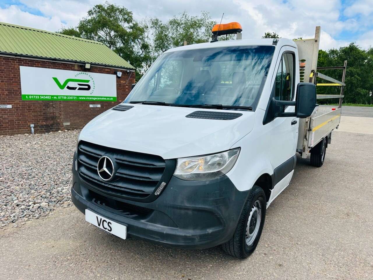 A 2021 MERCEDES-BENZ SPRINTER 2.0 315 CDI Progressive Chassis Cab 2dr Diesel Manual RWD L3 Euro 6 (s/s) ( A 2021 MERCEDES-BENZ SPRINTER 2.0 315 CDI Progressive Chassis Cab 2dr Diesel Manual RWD L3 Euro 6 (s/s) (