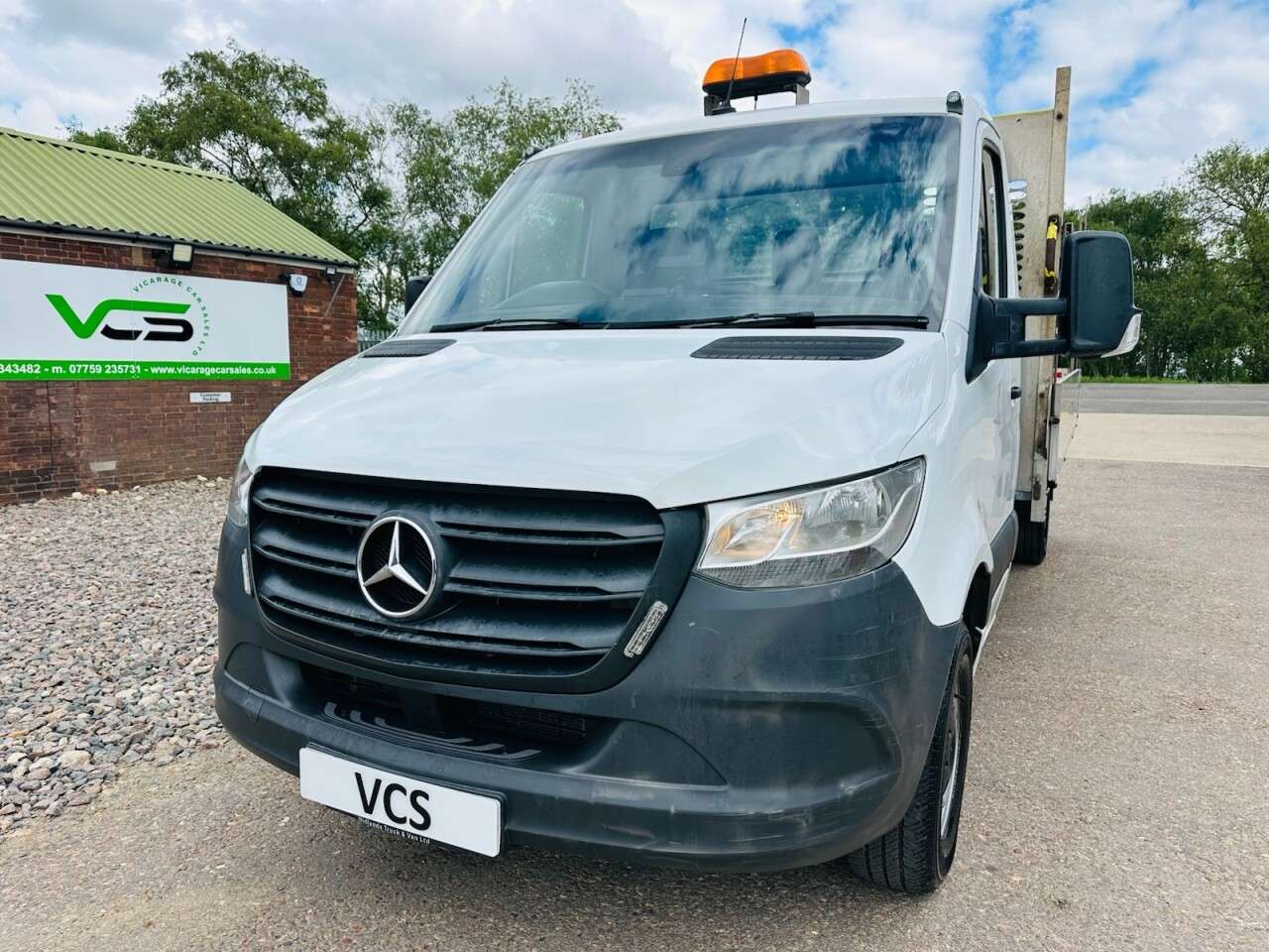 A 2021 MERCEDES-BENZ SPRINTER 2.0 315 CDI Progressive Chassis Cab 2dr Diesel Manual RWD L3 Euro 6 (s/s) ( A 2021 MERCEDES-BENZ SPRINTER 2.0 315 CDI Progressive Chassis Cab 2dr Diesel Manual RWD L3 Euro 6 (s/s) (