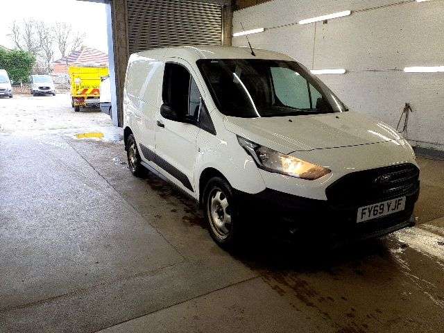 A 2020 FORD TRANSIT CONNECT 1.5 200 EcoBlue Leader Panel Van 5dr Diesel Manual L1 Euro 6 (s/s) (100 ps) A 2020 FORD TRANSIT CONNECT 1.5 200 EcoBlue Leader Panel Van 5dr Diesel Manual L1 Euro 6 (s/s) (100 ps)