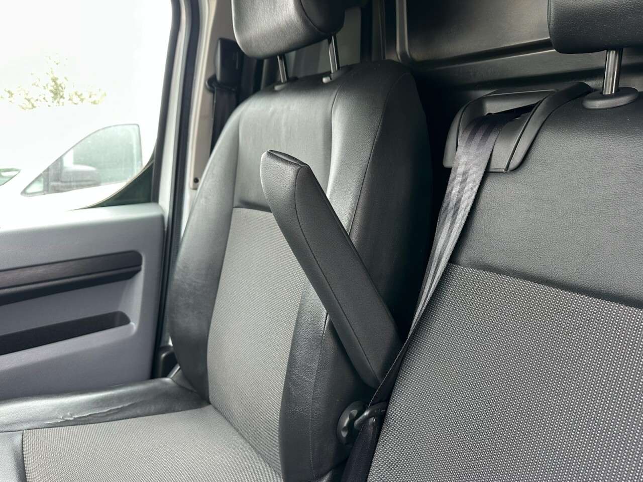 2019 PEUGEOT EXPERT 2019 PEUGEOT EXPERT
