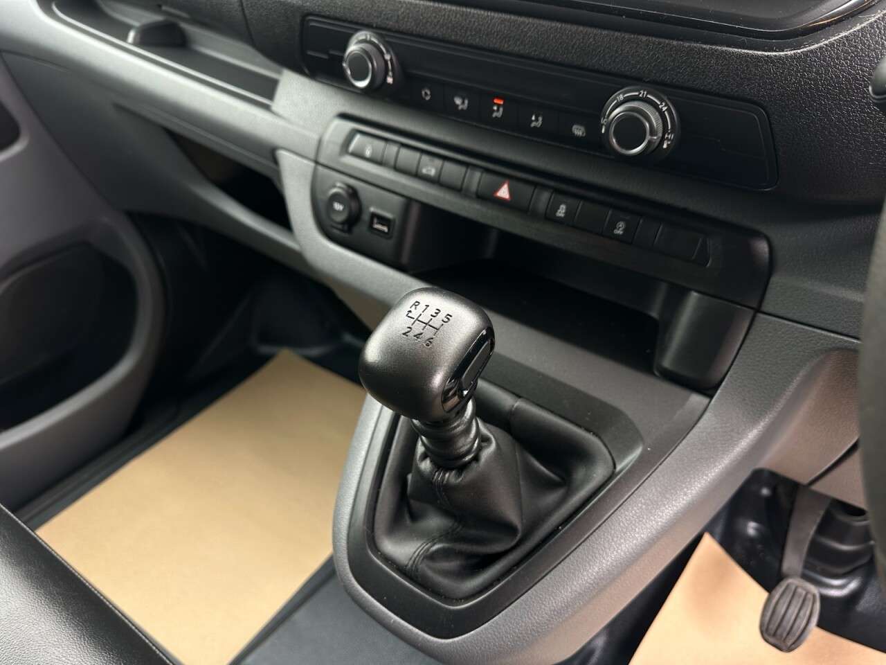 2019 PEUGEOT EXPERT 2019 PEUGEOT EXPERT