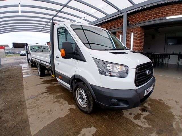 A 2019 FORD TRANSIT 2.0 350 EcoBlue Chassis Cab 2dr Diesel Manual RWD L4 H1 Euro 6 (130 ps) A 2019 FORD TRANSIT 2.0 350 EcoBlue Chassis Cab 2dr Diesel Manual RWD L4 H1 Euro 6 (130 ps)