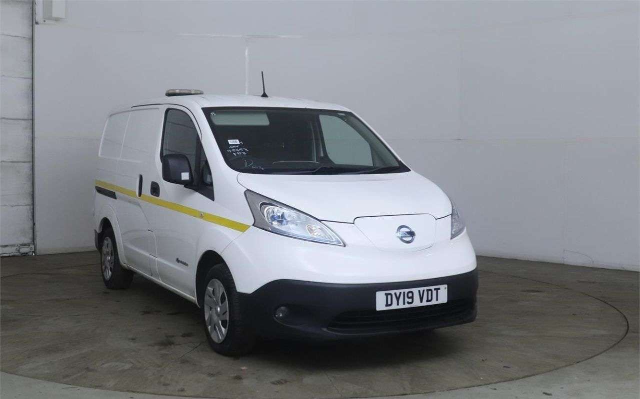 A 2019 NISSAN E-NV200 40kWh Acenta Panel Van 5dr Electric Auto SWB (Quick Charge) (109 ps) A 2019 NISSAN E-NV200 40kWh Acenta Panel Van 5dr Electric Auto SWB (Quick Charge) (109 ps)