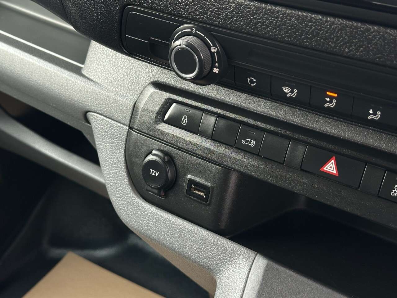 2020 VAUXHALL VIVARO 2020 VAUXHALL VIVARO
