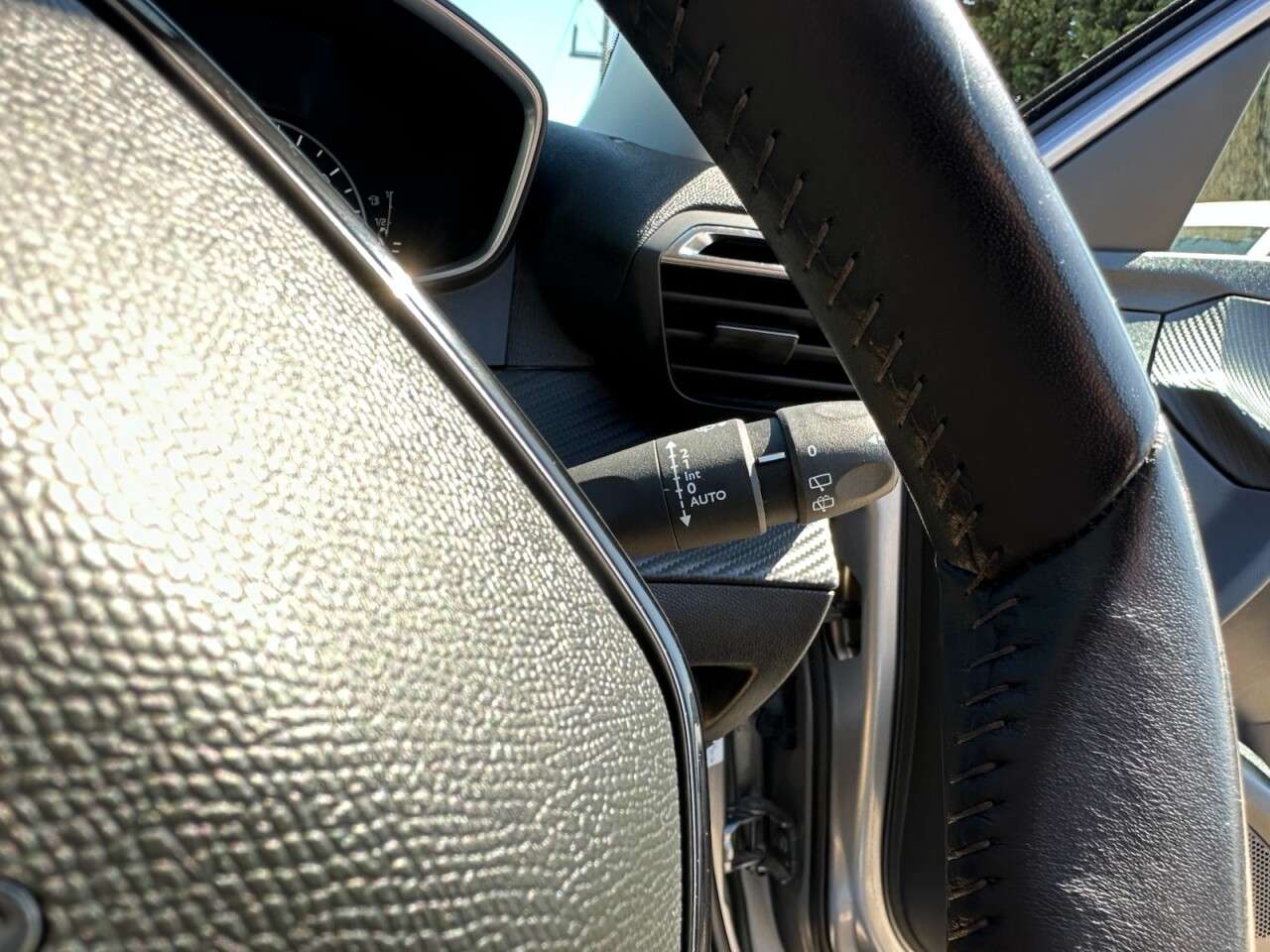 2022 PEUGEOT 2008 2022 PEUGEOT 2008