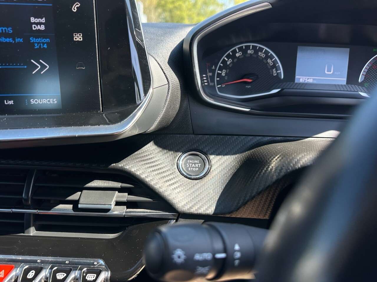 2022 PEUGEOT 2008 2022 PEUGEOT 2008