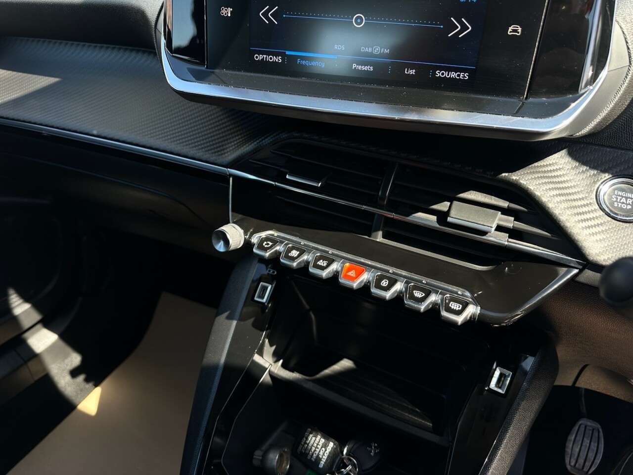 2022 PEUGEOT 2008 2022 PEUGEOT 2008