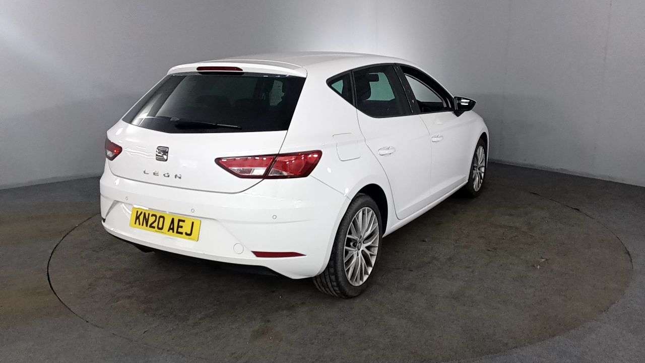 A 2020 SEAT LEON 1.6 TDI SE Dynamic Hatchback 5dr Diesel Manual Euro 6 (s/s) (115 ps) A 2020 SEAT LEON 1.6 TDI SE Dynamic Hatchback 5dr Diesel Manual Euro 6 (s/s) (115 ps)